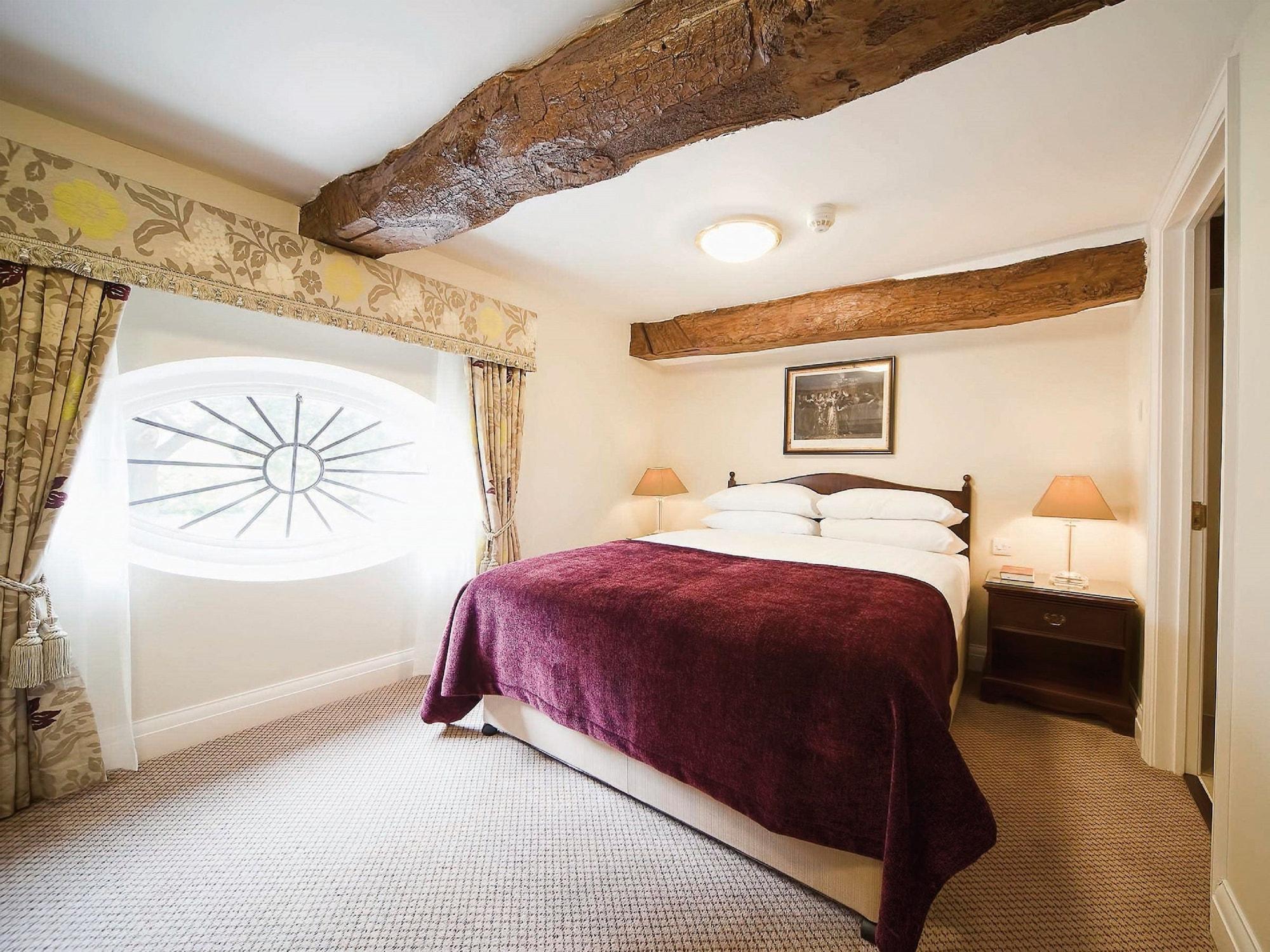 Macdonald Alveston Manor Hotel & Spa Stratford-upon-Avon Exterior photo